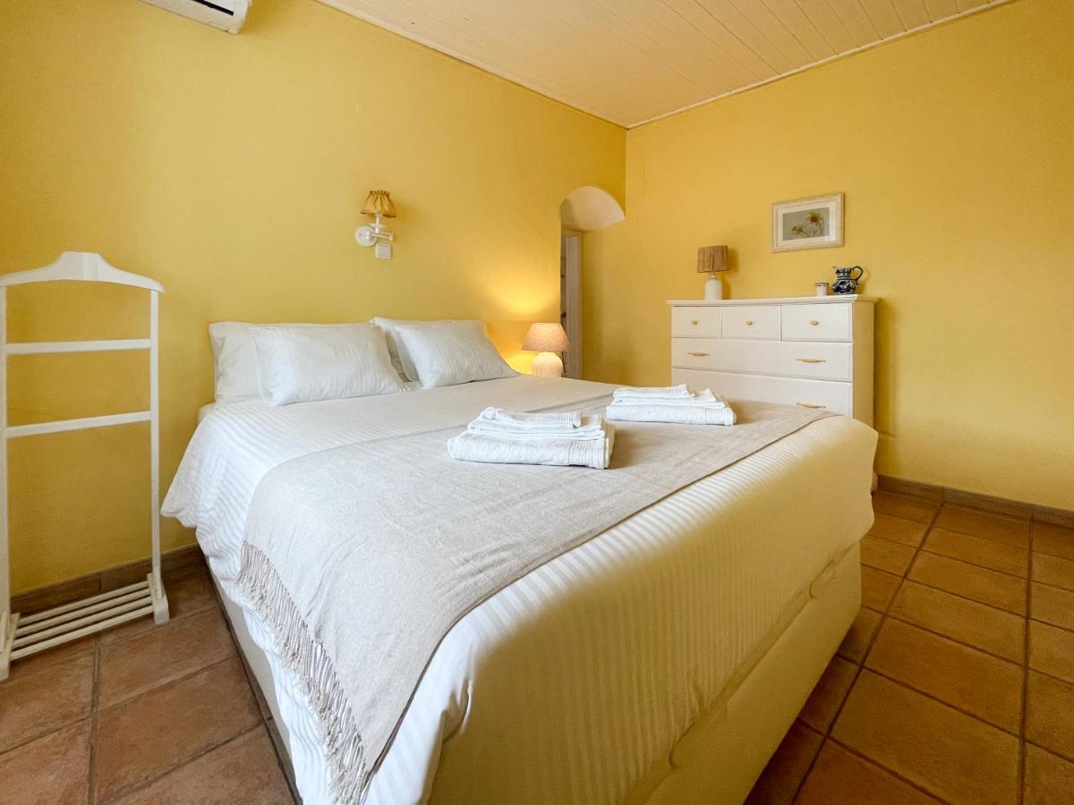 Charming Countryside Home With Fireplace & Patio Alcoutim Luaran gambar
